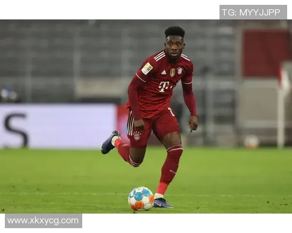 足球球星脚底技艺之美：探索足下风采与力量的完美结合